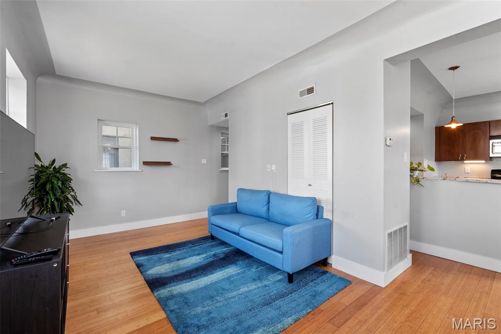 603 Westgate Avenue Unit: 603E