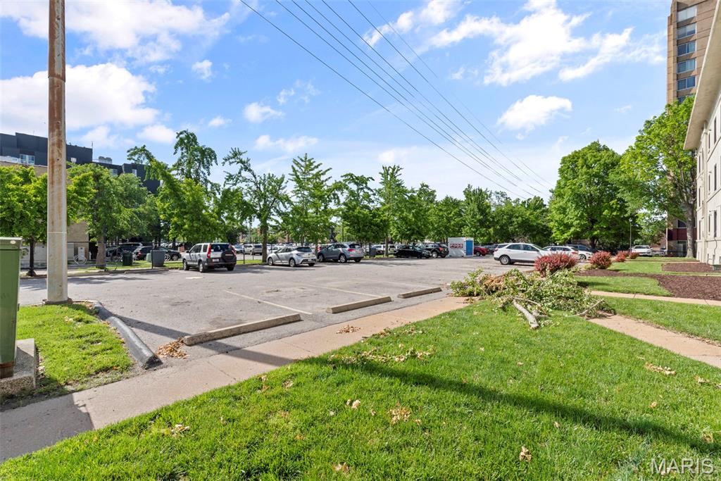 603 Westgate Avenue Unit: 603E