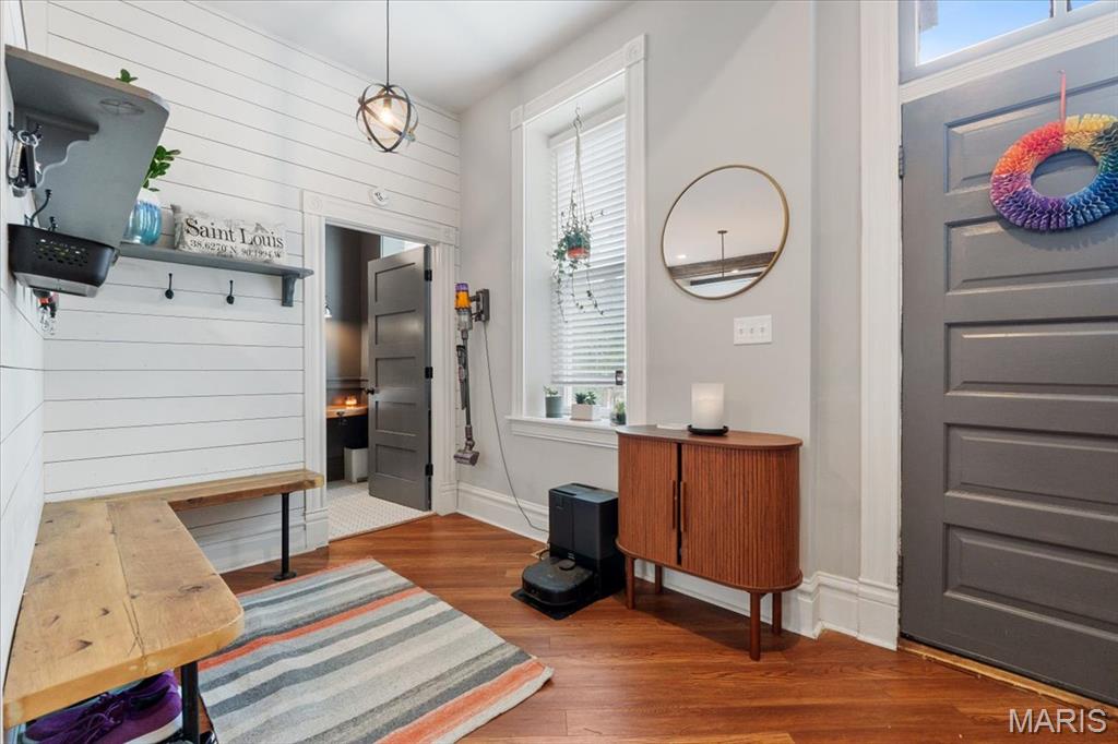 2000 Withnell Avenue