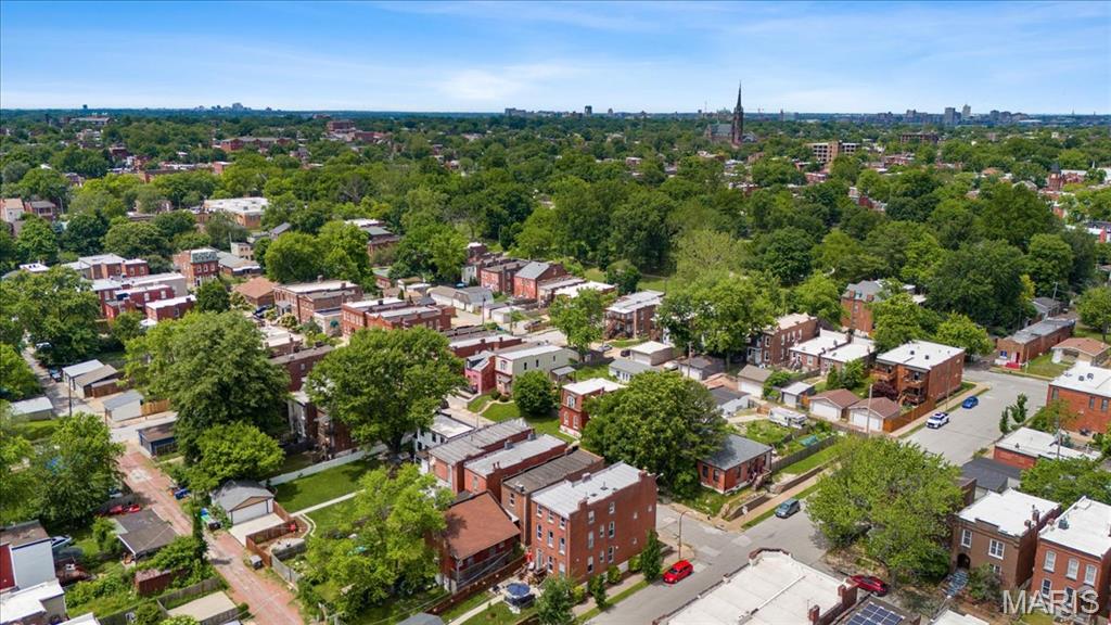 2000 Withnell Avenue