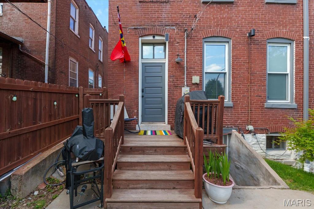 2000 Withnell Avenue