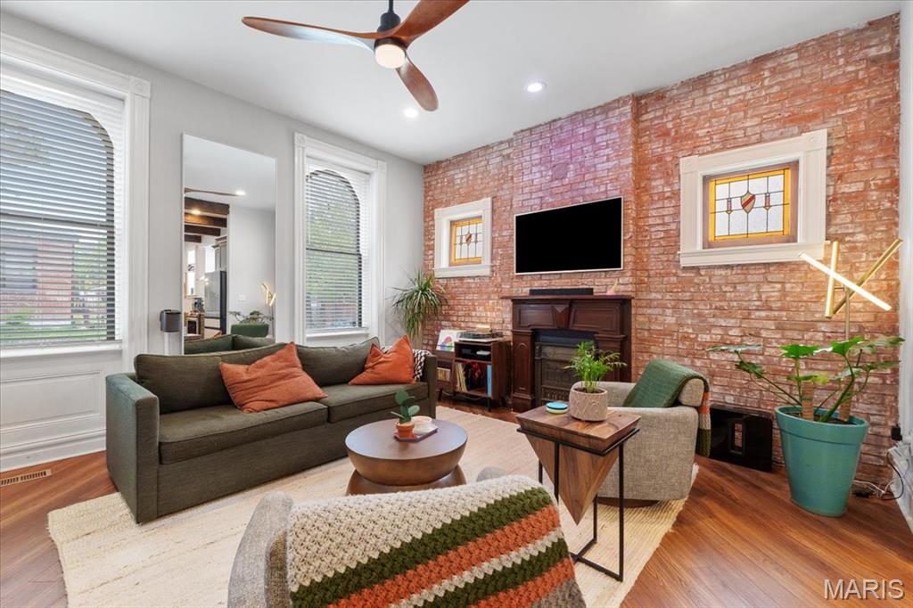 2000 Withnell Avenue