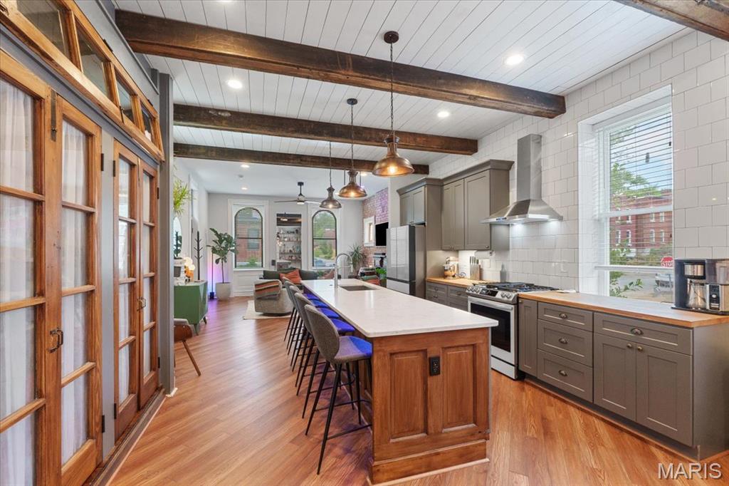 2000 Withnell Avenue