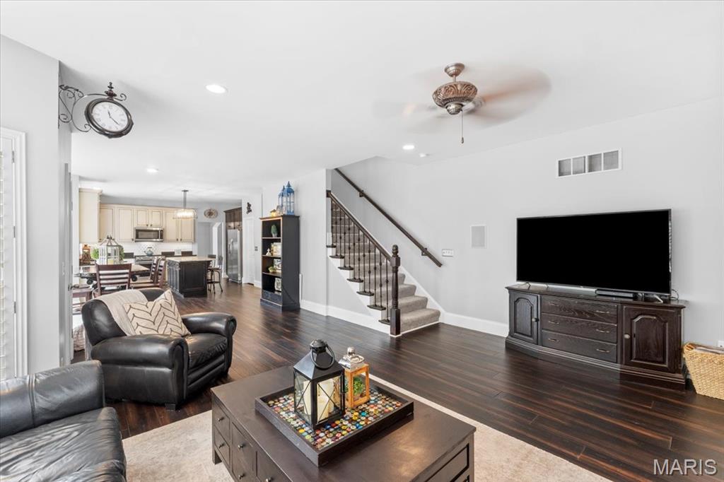 350 Palisades Ridge Court