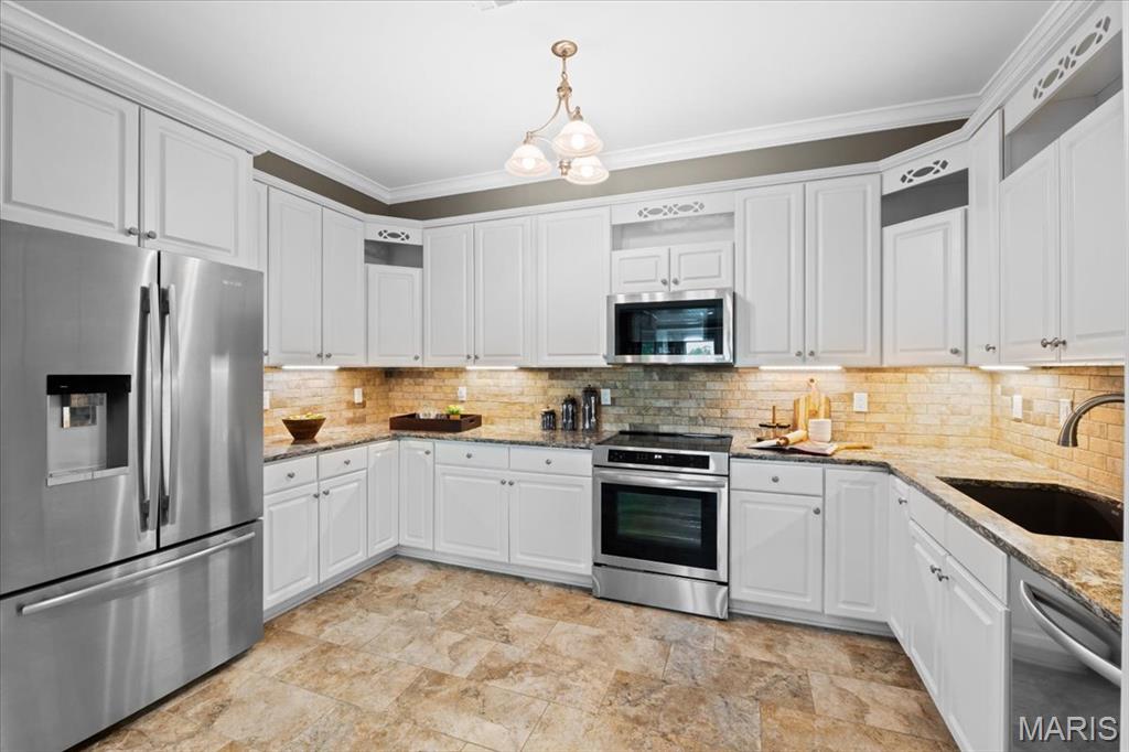 18665 Wild Horse Creek Road