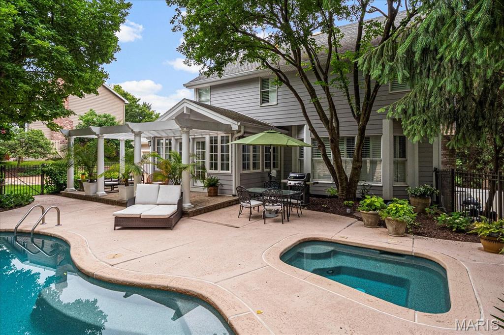 1411 Carriage Crossing Lane