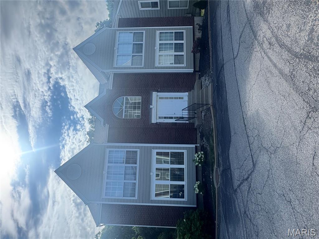 1115 Highland Oaks Court Unit: A