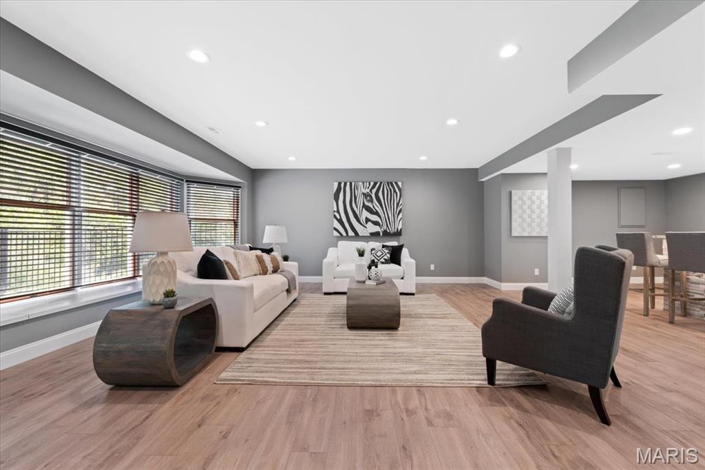 1525 Honey Locust Court