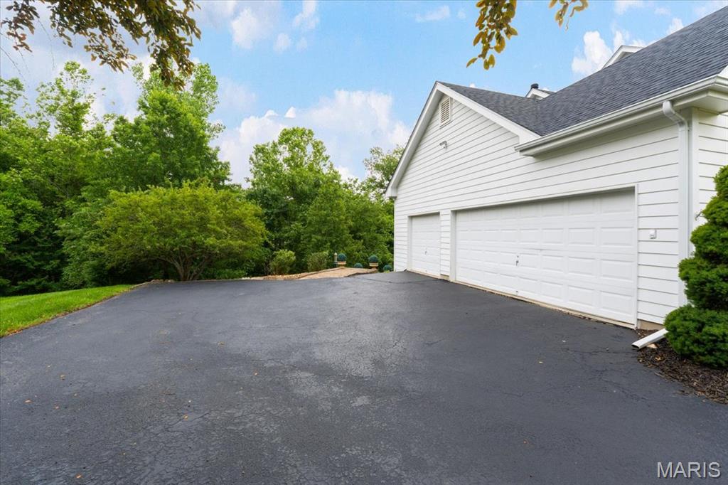 1525 Honey Locust Court