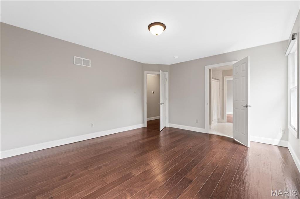 1525 Honey Locust Court