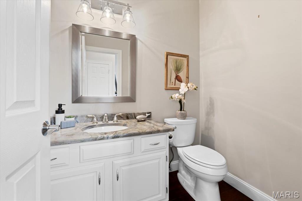 1525 Honey Locust Court