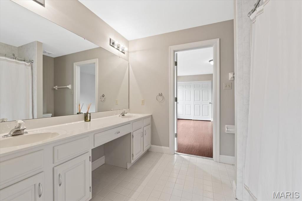 1525 Honey Locust Court