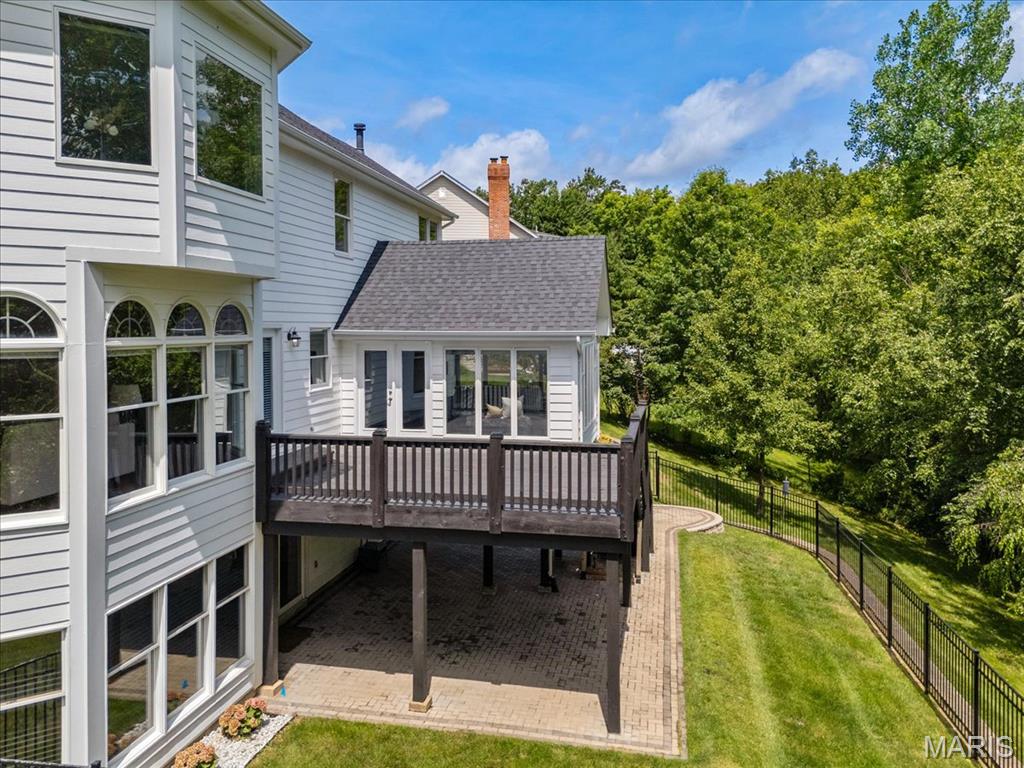 1525 Honey Locust Court