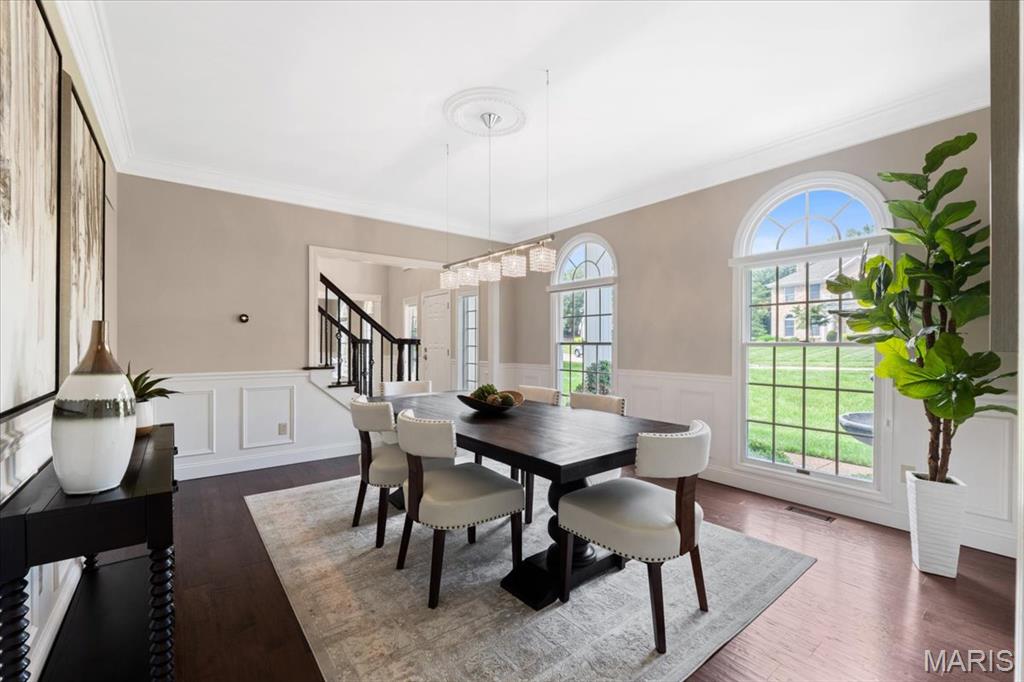 1525 Honey Locust Court