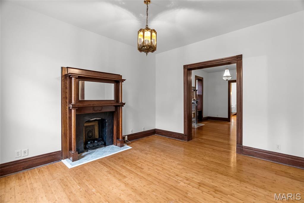 3406 Humphrey