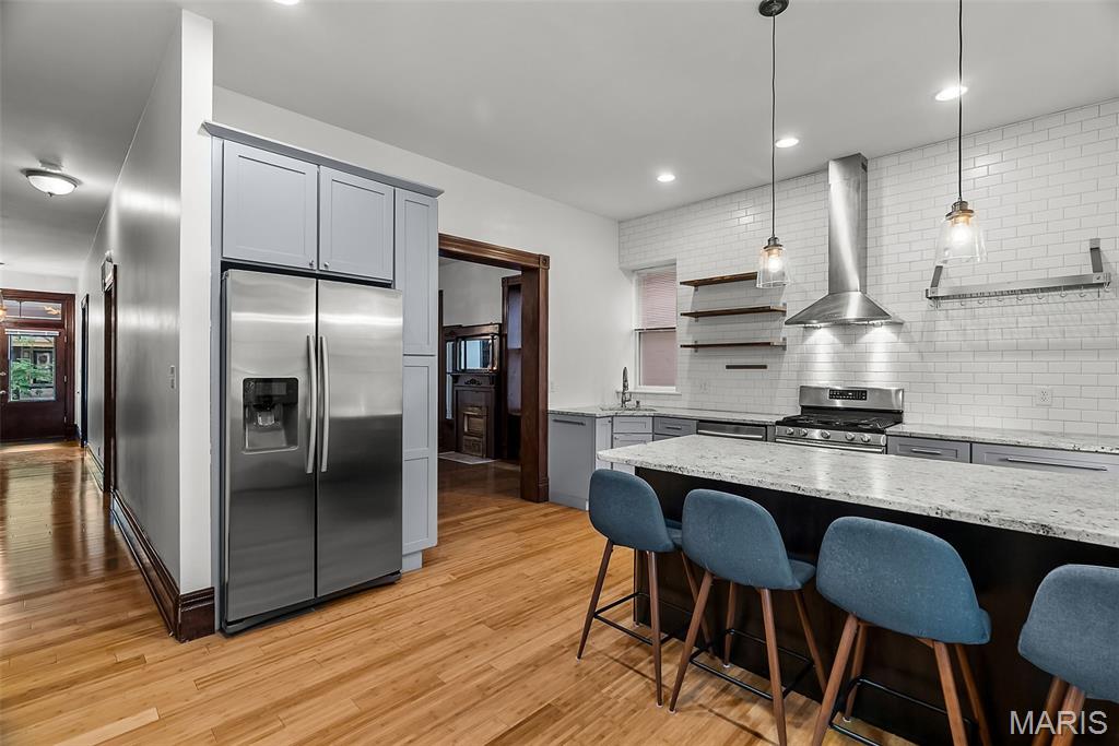 3406 Humphrey