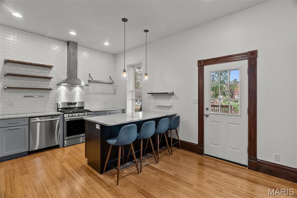 3406 Humphrey
