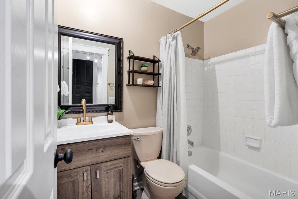 5858 Nina Place Unit: #1W