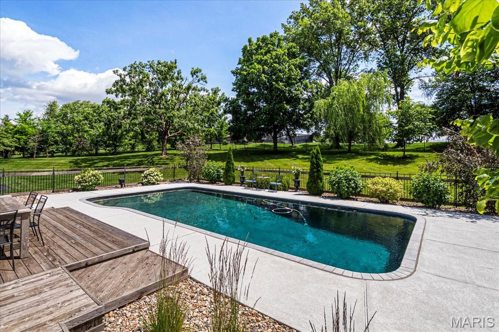 2220 Barnbridge Road