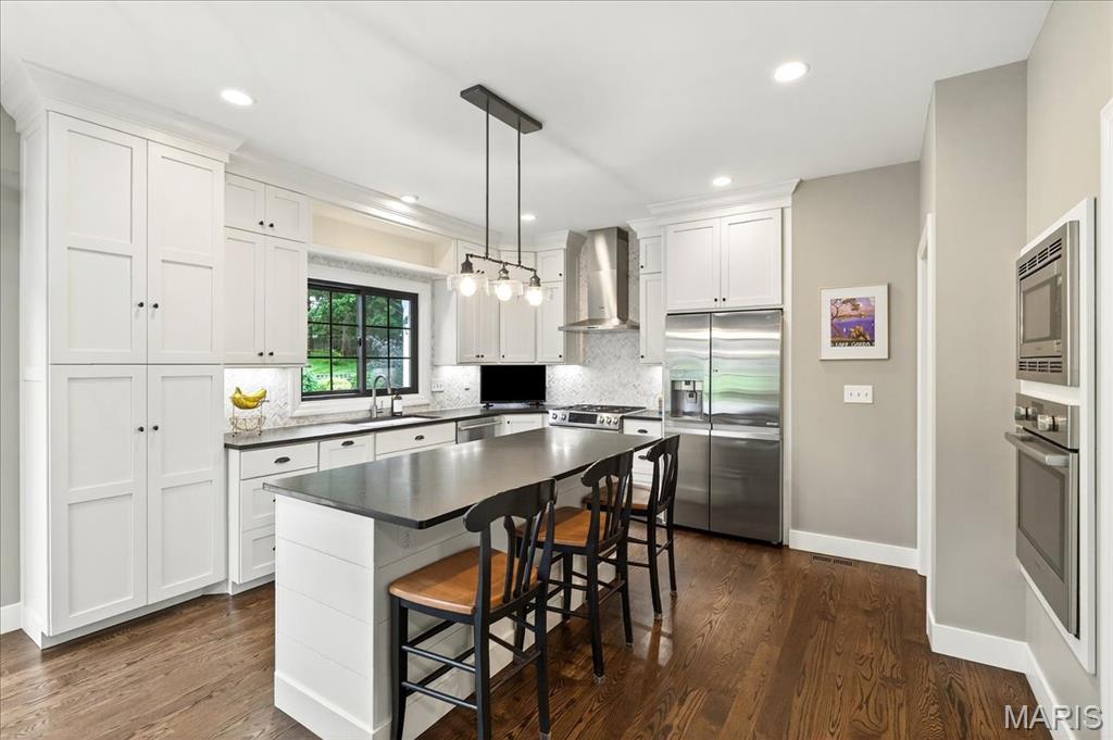 2220 Barnbridge Road