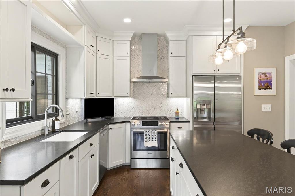 2220 Barnbridge Road