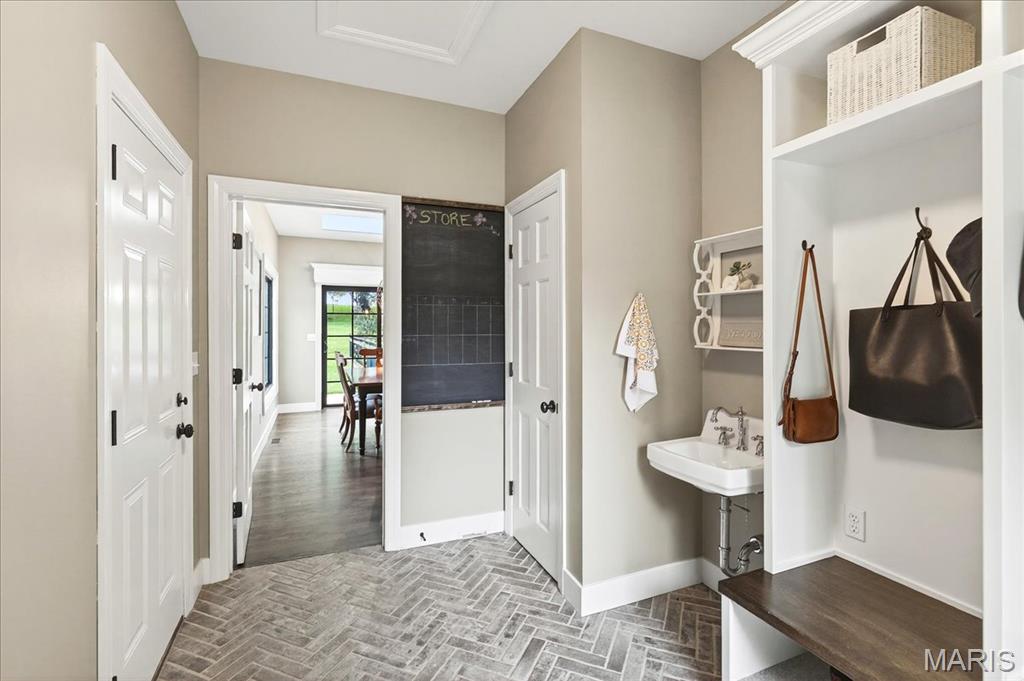 2220 Barnbridge Road