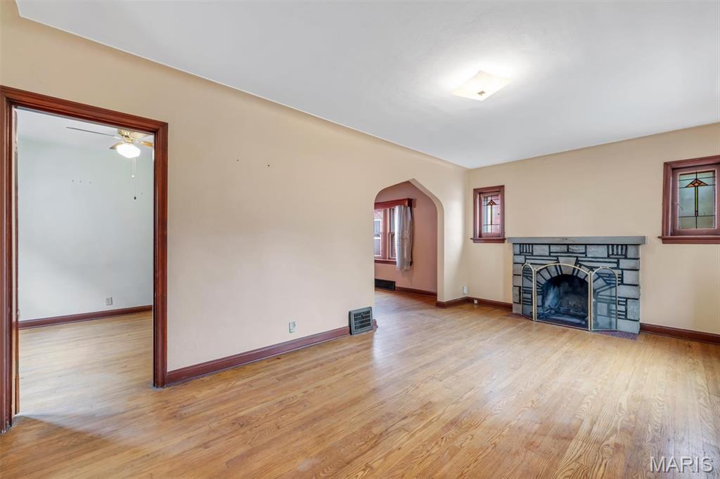 5414 Lansdowne Avenue