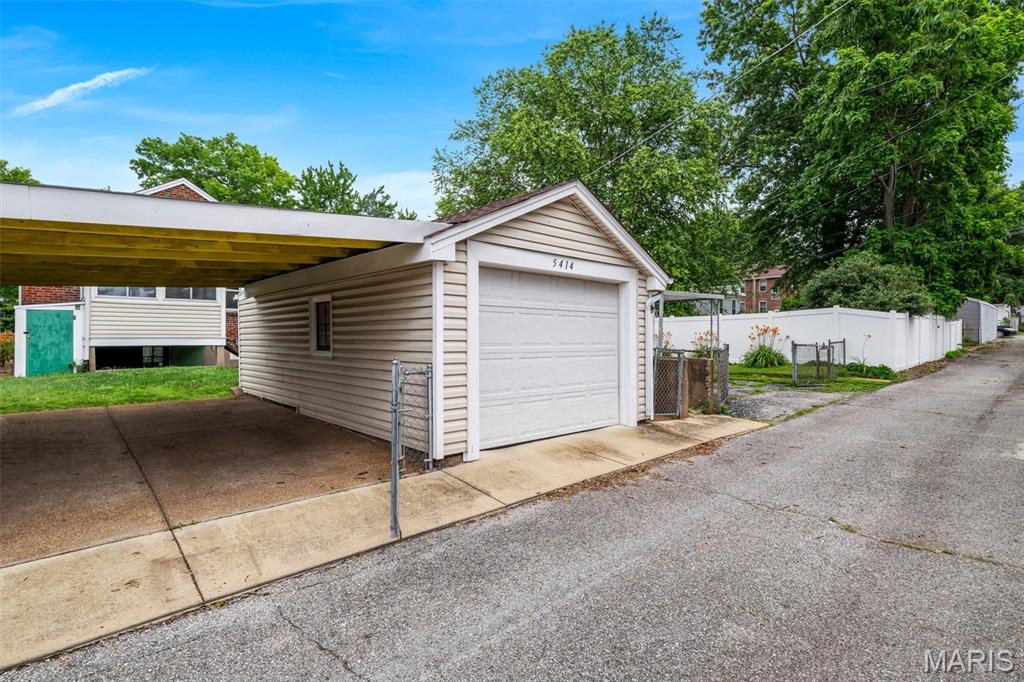 5414 Lansdowne Avenue