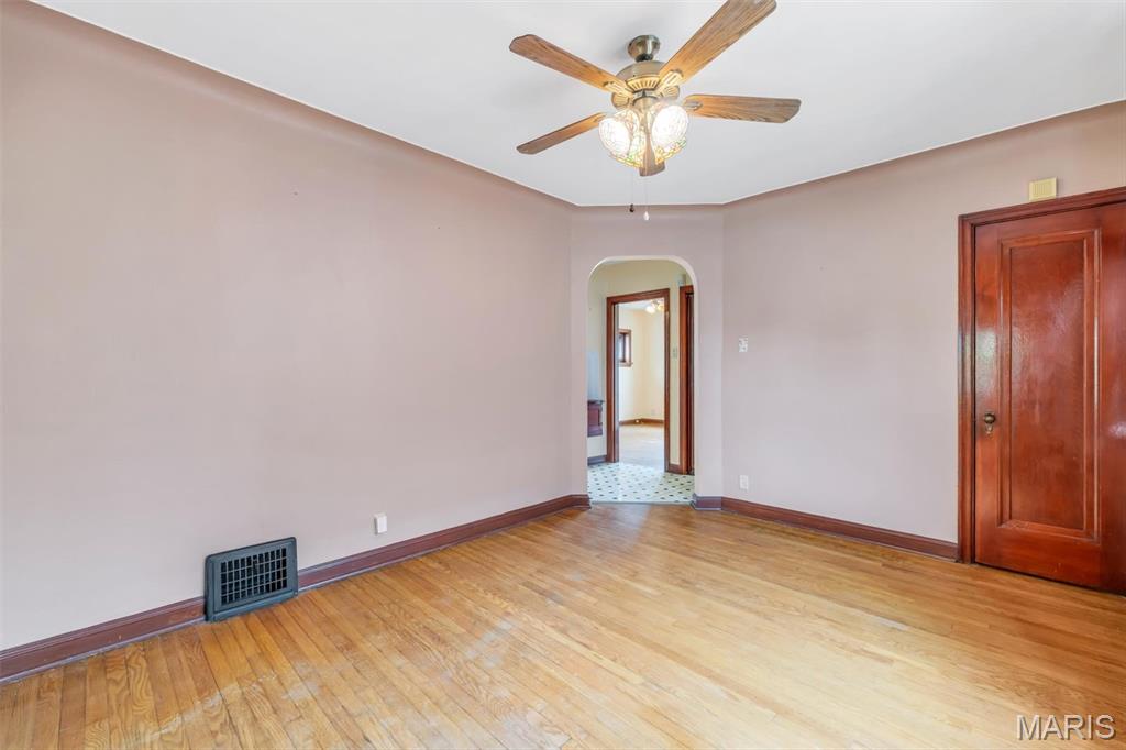 5414 Lansdowne Avenue