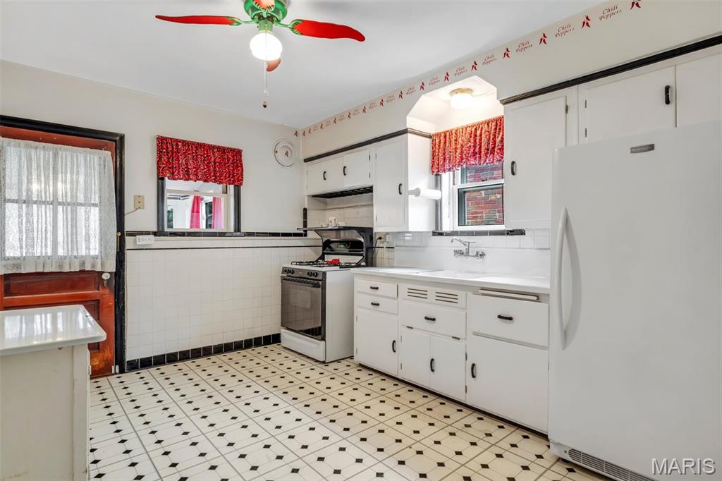 5414 Lansdowne Avenue