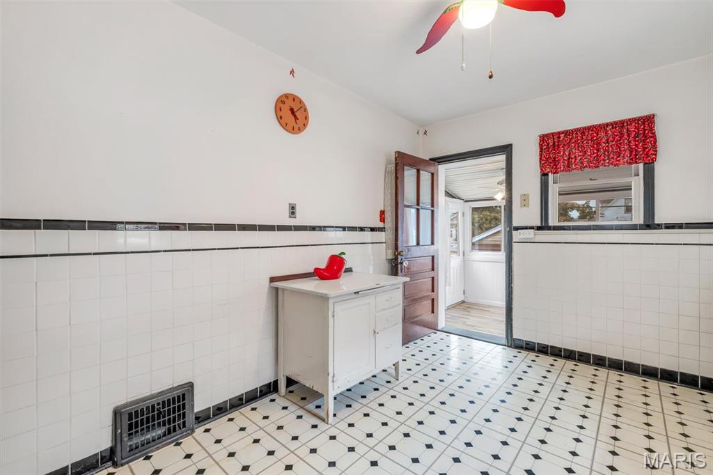 5414 Lansdowne Avenue