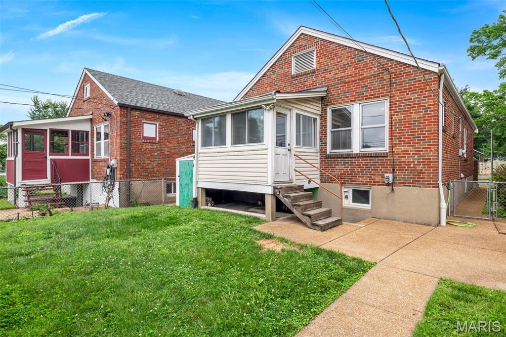 5414 Lansdowne Avenue