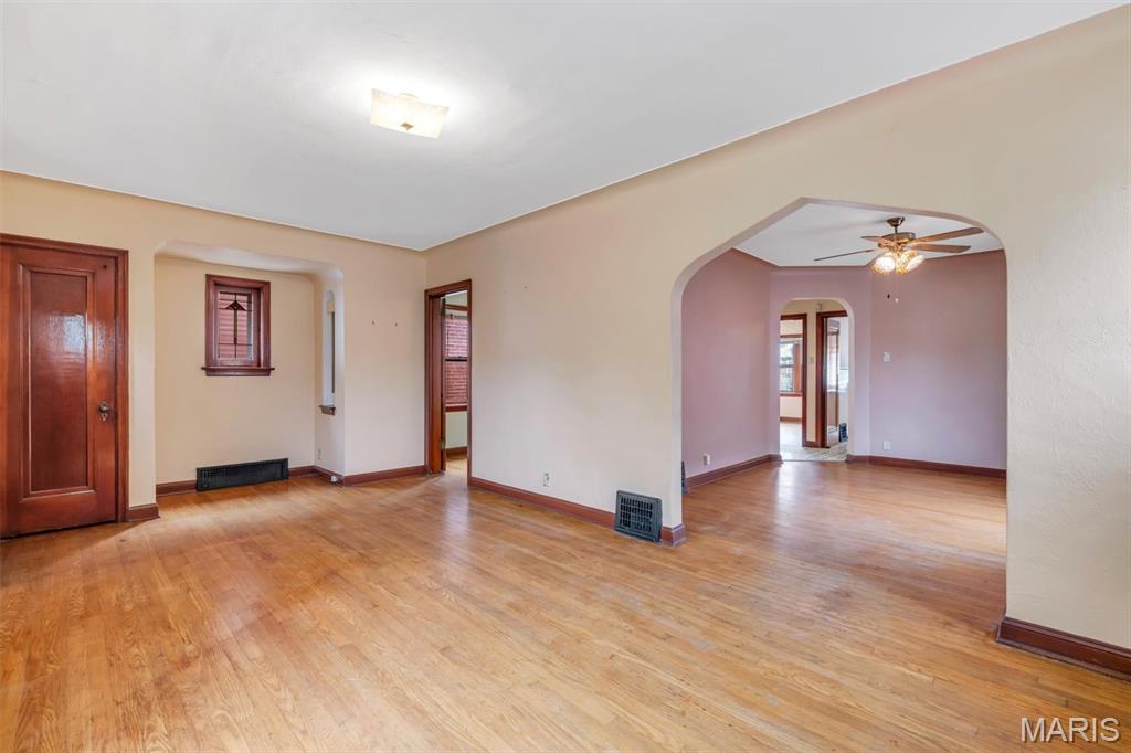 5414 Lansdowne Avenue