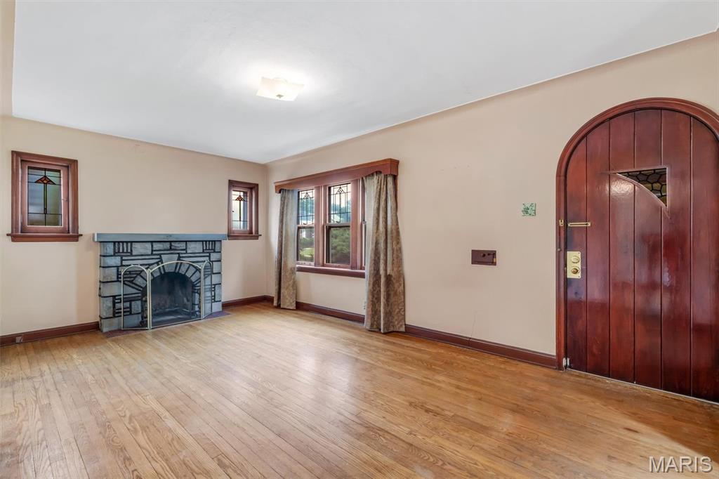 5414 Lansdowne Avenue