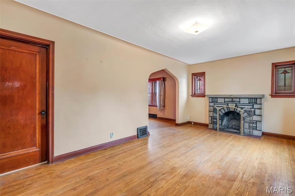 5414 Lansdowne Avenue