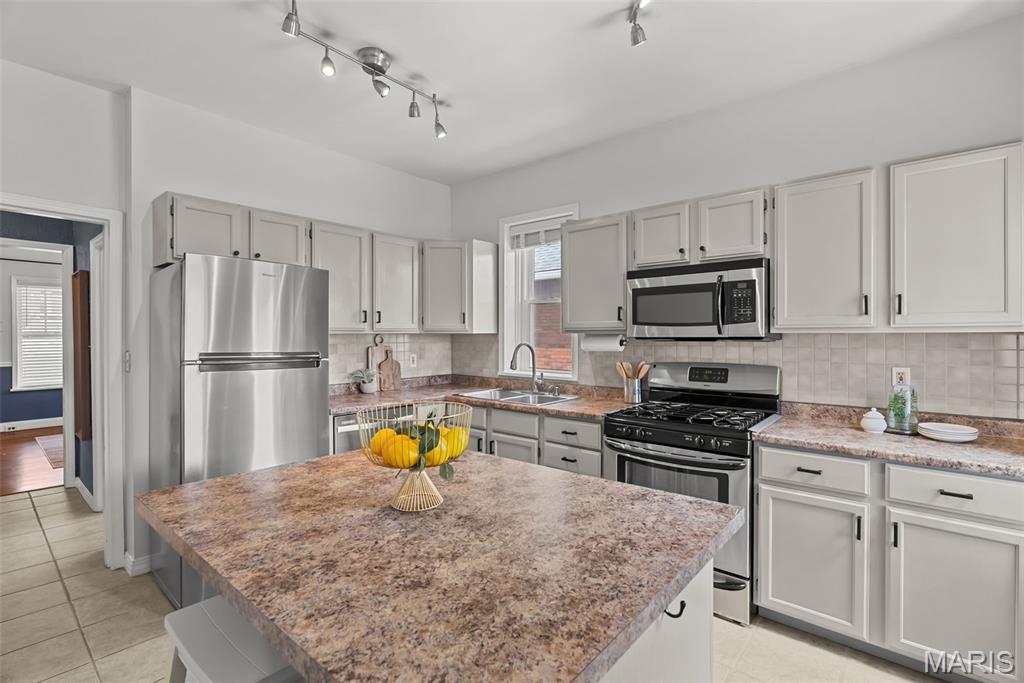 5524 Devonshire Avenue