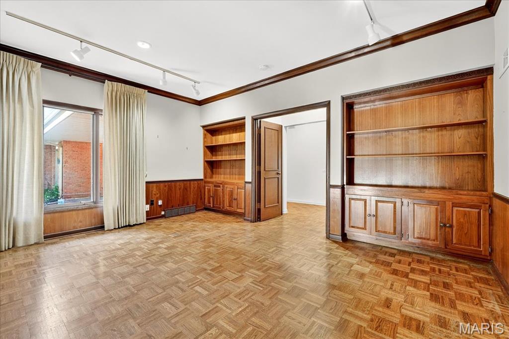 72 Meadowbrook Country Club