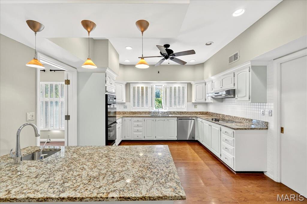 72 Meadowbrook Country Club