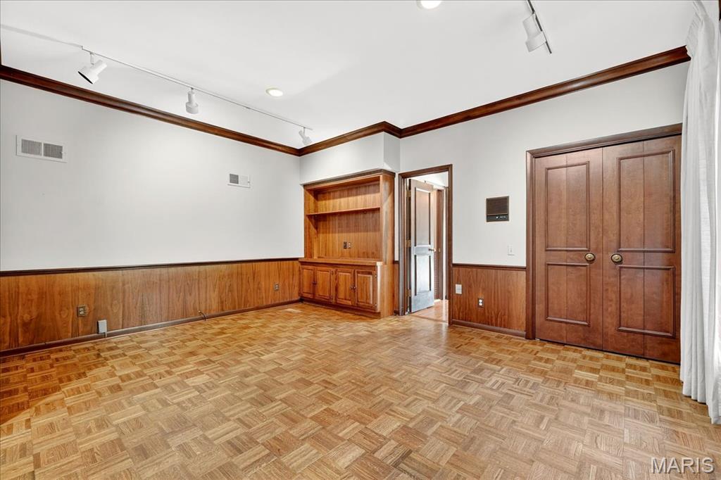 72 Meadowbrook Country Club