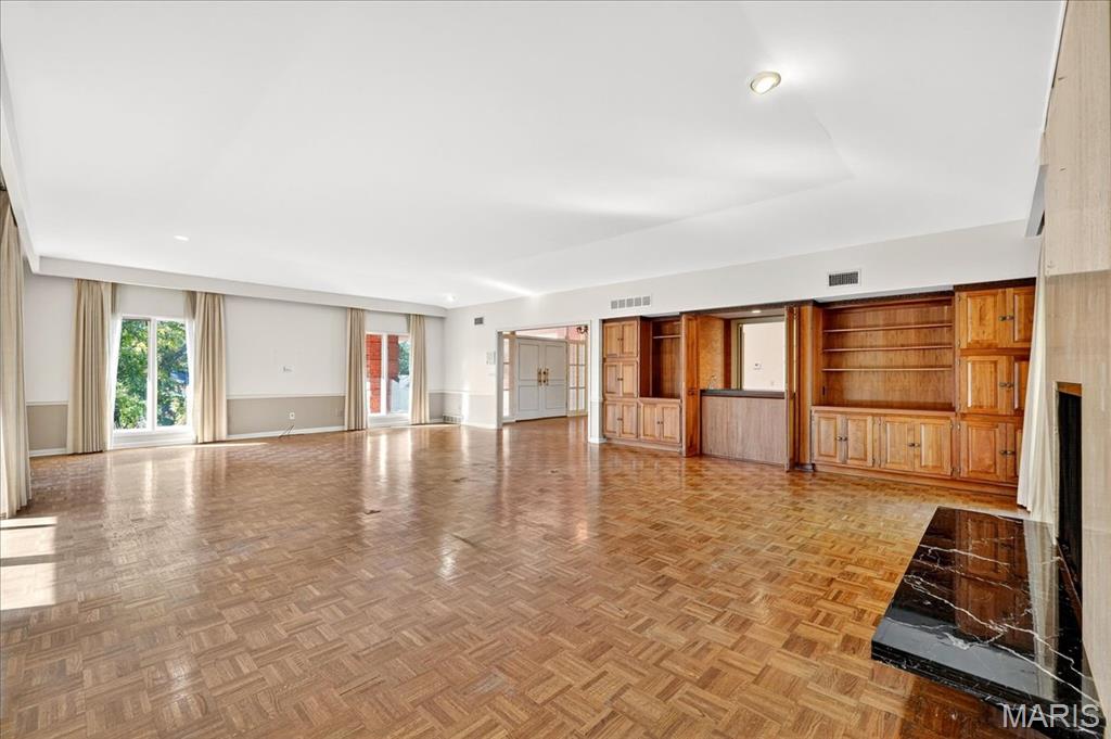 72 Meadowbrook Country Club