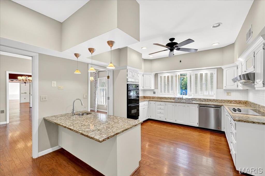 72 Meadowbrook Country Club