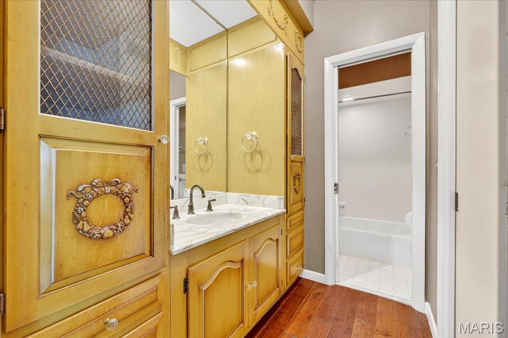 72 Meadowbrook Country Club