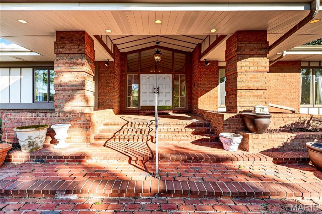 72 Meadowbrook Country Club