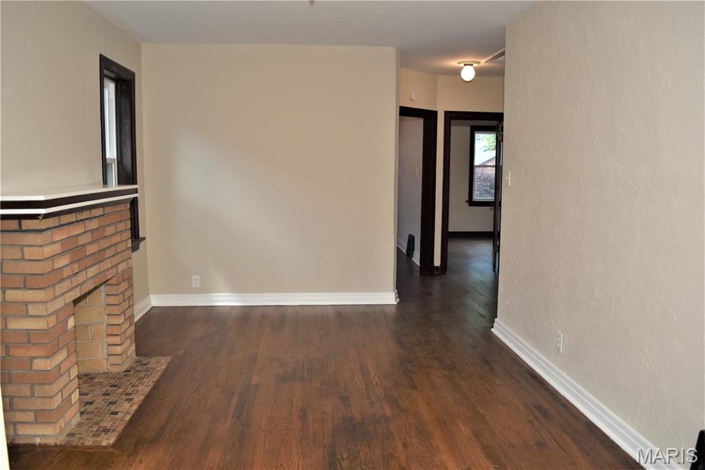 4521 Tholozan Avenue