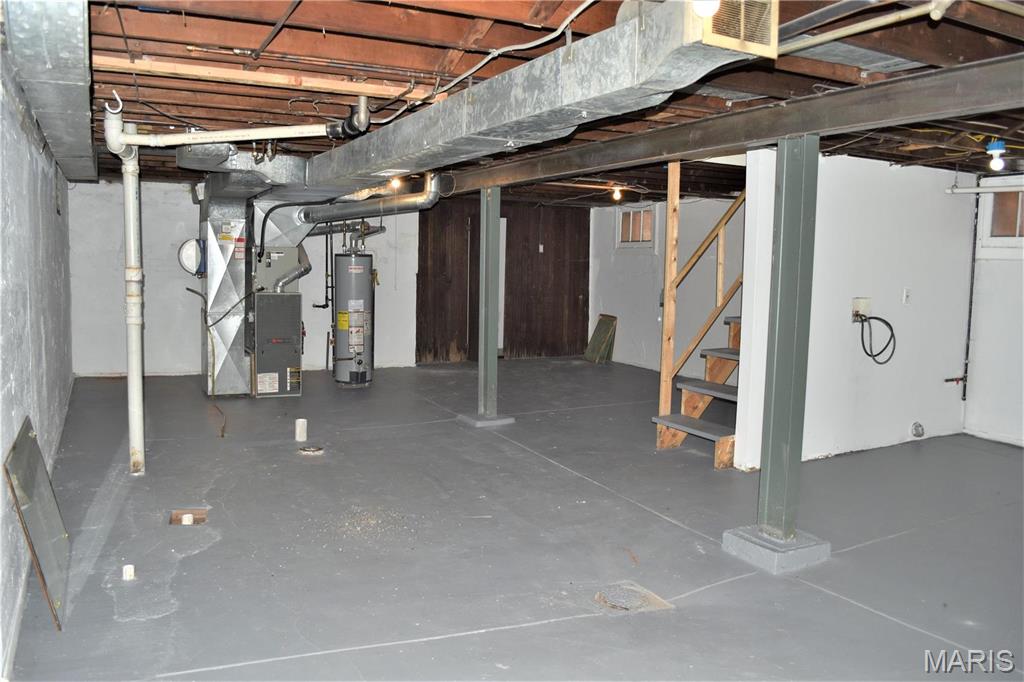 4521 Tholozan Avenue