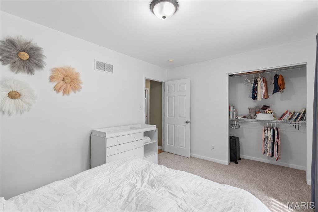 605 De Merville Avenue