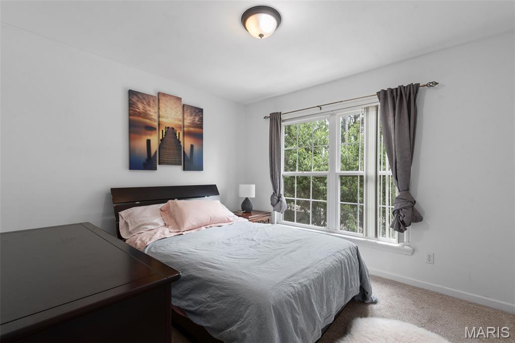 605 De Merville Avenue