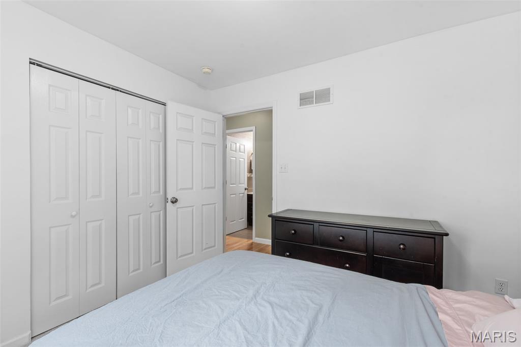 605 De Merville Avenue