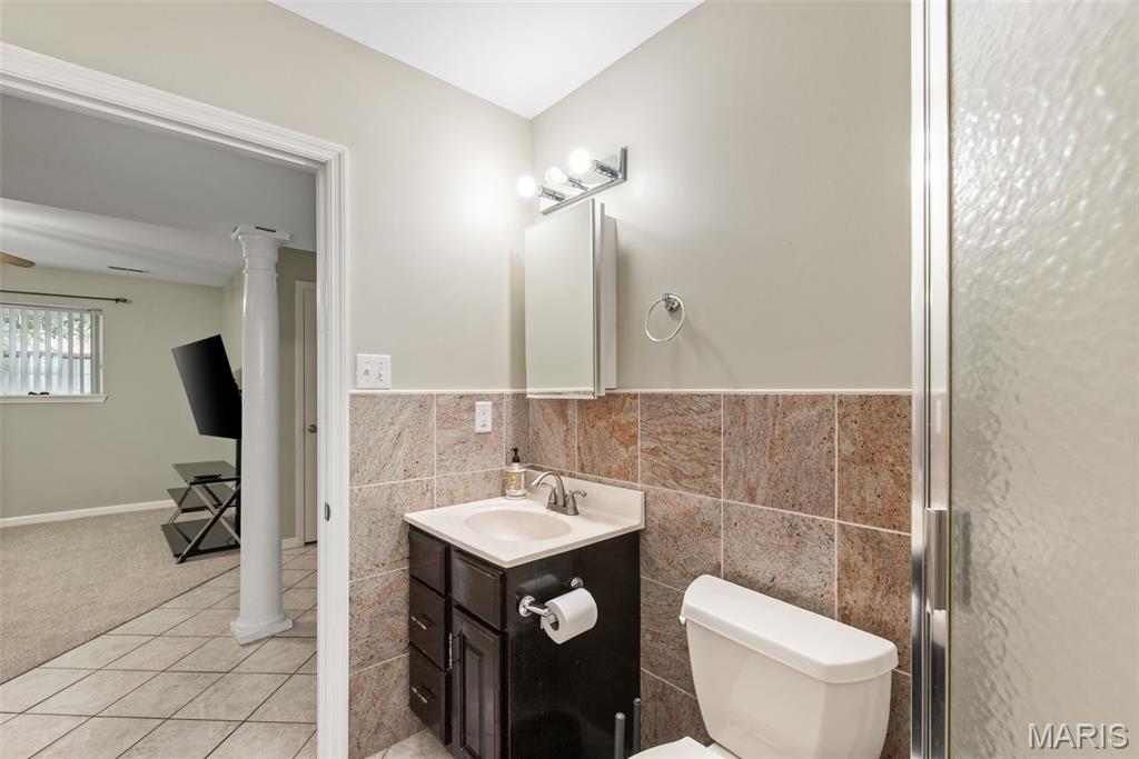 605 De Merville Avenue