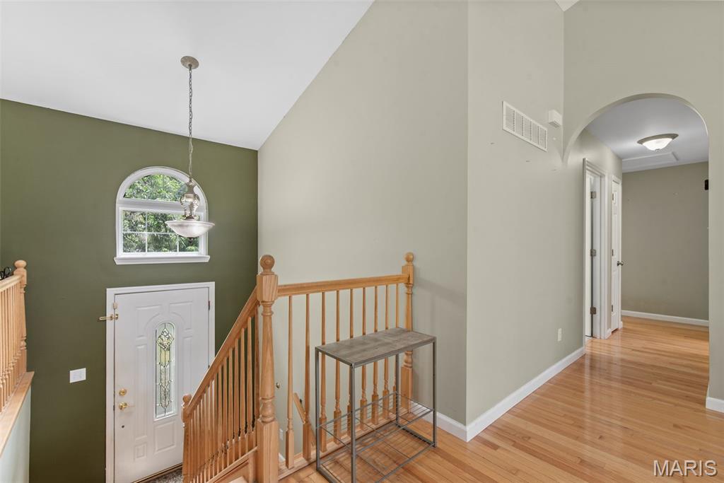 605 De Merville Avenue